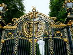 London  Stadtrundfahrt Buckingham Palace Eingangstor (GB).
